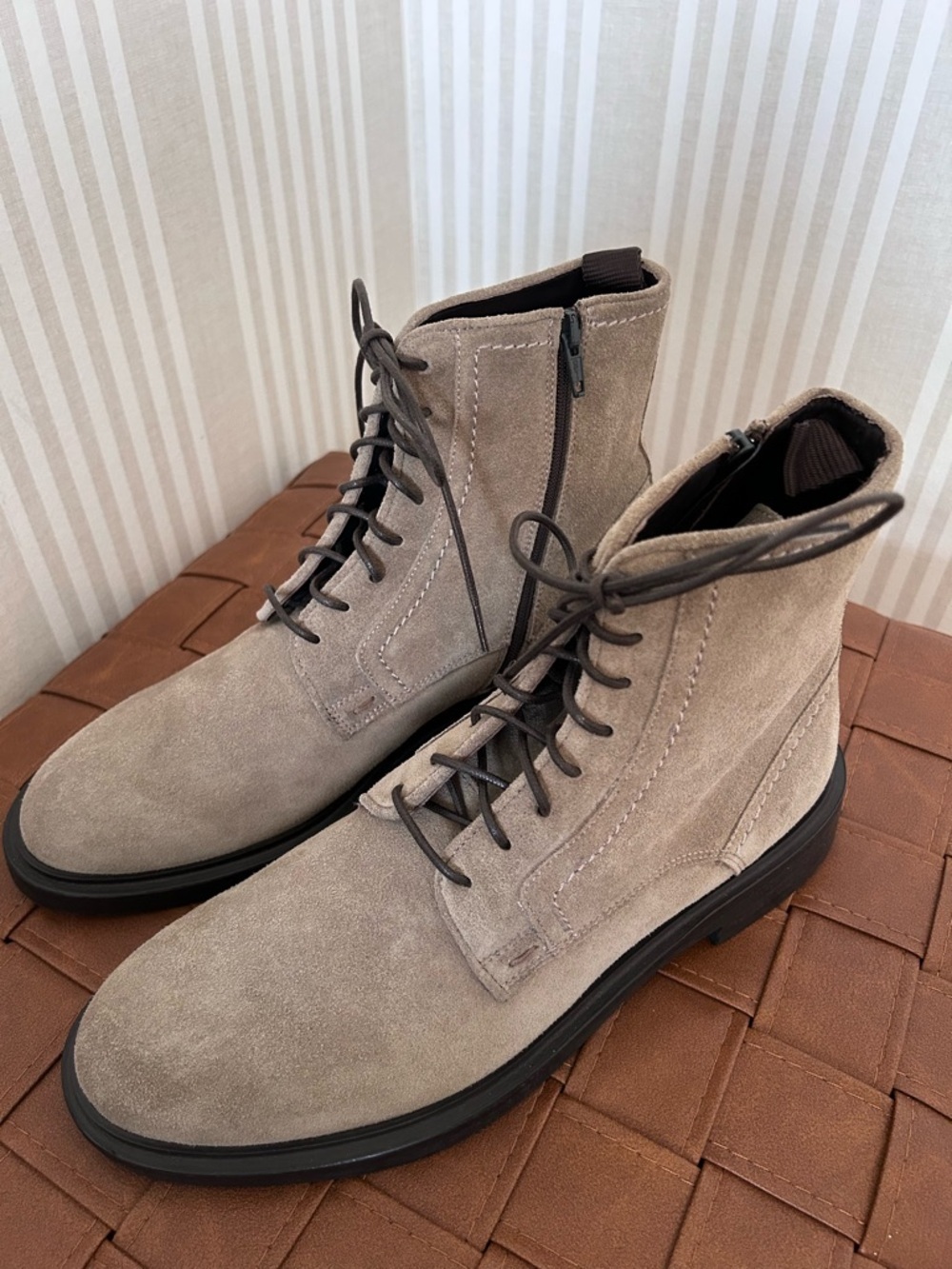 Steve Madden Men's Gray Taupe Suede Lace Up Boots Made in Italy NEW Size 8 - Picture 2 of 10
